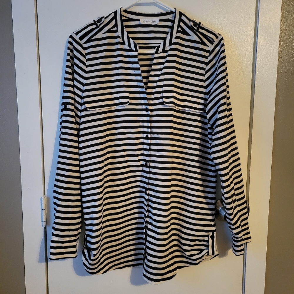 Calvin Klein b&w striped blouse